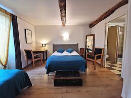 Logis Auberge La Barguillère