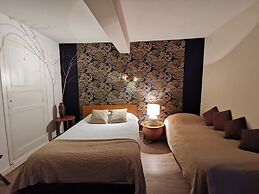Logis Auberge La Barguillère