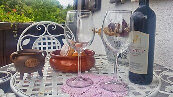 Etno Garden Exclusive