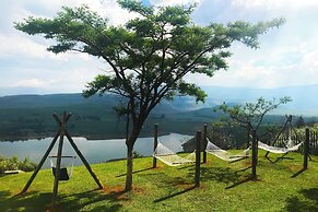 Cayley Mountain Resort