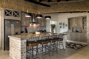 Cayley Mountain Resort