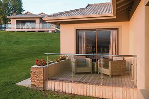 Cayley Mountain Resort