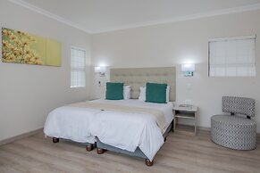 Cayley Mountain Resort