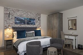 Cayley Mountain Resort