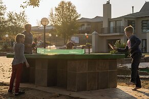 Cayley Mountain Resort