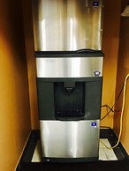 Travelodge by Wyndham Reno Downtown