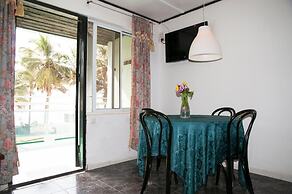 Bungalow Beach Hotel