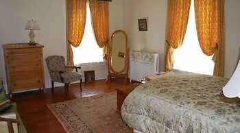 HeatherCroft Bed and Breakfast