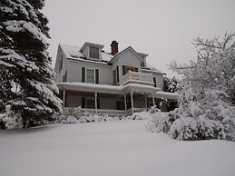Au Manoir de la rue Merry