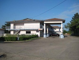 Travelers Inn Topeka