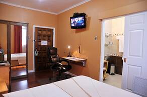 Culture Crossroads Inn