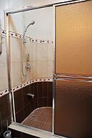 Culture Crossroads Inn