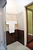 Culture Crossroads Inn