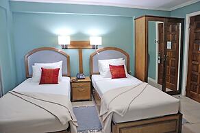 Culture Crossroads Inn