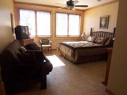 Elktrace Bed & Breakfast