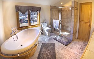 Elktrace Bed & Breakfast
