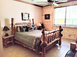 Elktrace Bed & Breakfast
