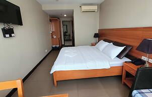 Fuente Oro Business Suites Cebu powered by Cocotel