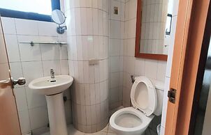 Fuente Oro Business Suites Cebu powered by Cocotel