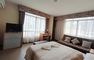 Fuente Oro Business Suites Cebu powered by Cocotel