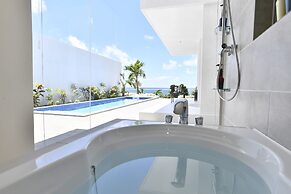 Feliz Villa Suite Miyakojima Ueno