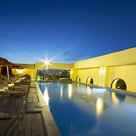 MerPerle Crystal Palace Hotel