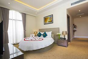 MerPerle Crystal Palace Hotel