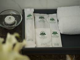 MerPerle Crystal Palace Hotel