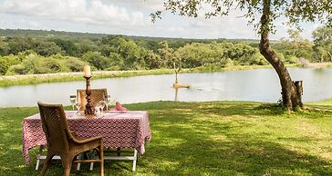 Elandela Private Game Reserve & Luxury Lodge
