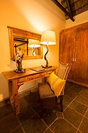 Elandela Private Game Reserve & Luxury Lodge