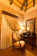 Elandela Private Game Reserve & Luxury Lodge