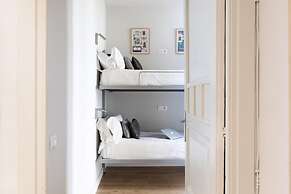 Aspasios Urquinaona Apartments