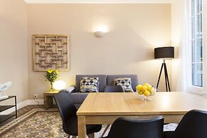 Aspasios Urquinaona Apartments