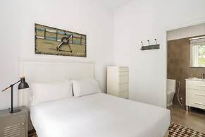 Aspasios Urquinaona Apartments
