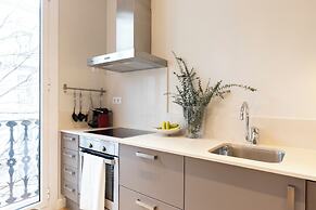 Aspasios Urquinaona Apartments