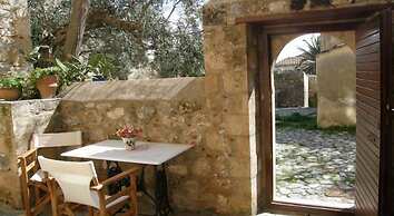 Dorovinis Monemvasia Castlehouses