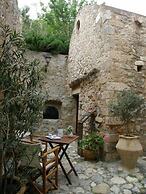 Dorovinis Monemvasia Castlehouses