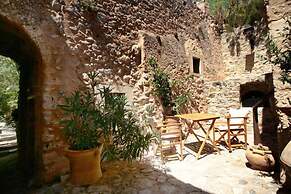 Dorovinis Monemvasia Castlehouses