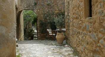 Dorovinis Monemvasia Castlehouses