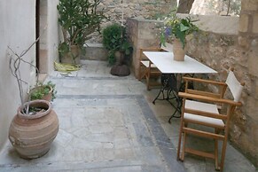 Dorovinis Monemvasia Castlehouses