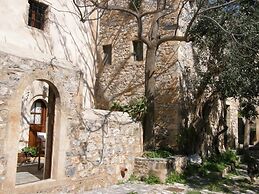 Dorovinis Monemvasia Castlehouses