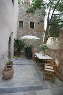 Dorovinis Monemvasia Castlehouses