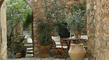 Dorovinis Monemvasia Castlehouses