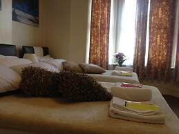 Crystal Lodge Hotel