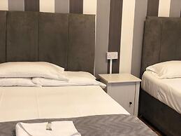 Crystal Lodge Hotel