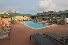 Mountain Breeze Motel