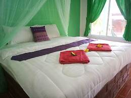 Lanta Maikeaw Bungalow