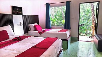 Lanta Maikeaw Bungalow
