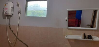 Lanta Maikeaw Bungalow