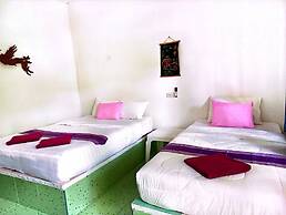 Lanta Maikeaw Bungalow